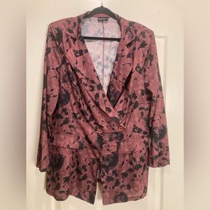 PrettyLittleThing Plus Tie Dye Button Detail Woven Blazer,Size 1X,Mauve